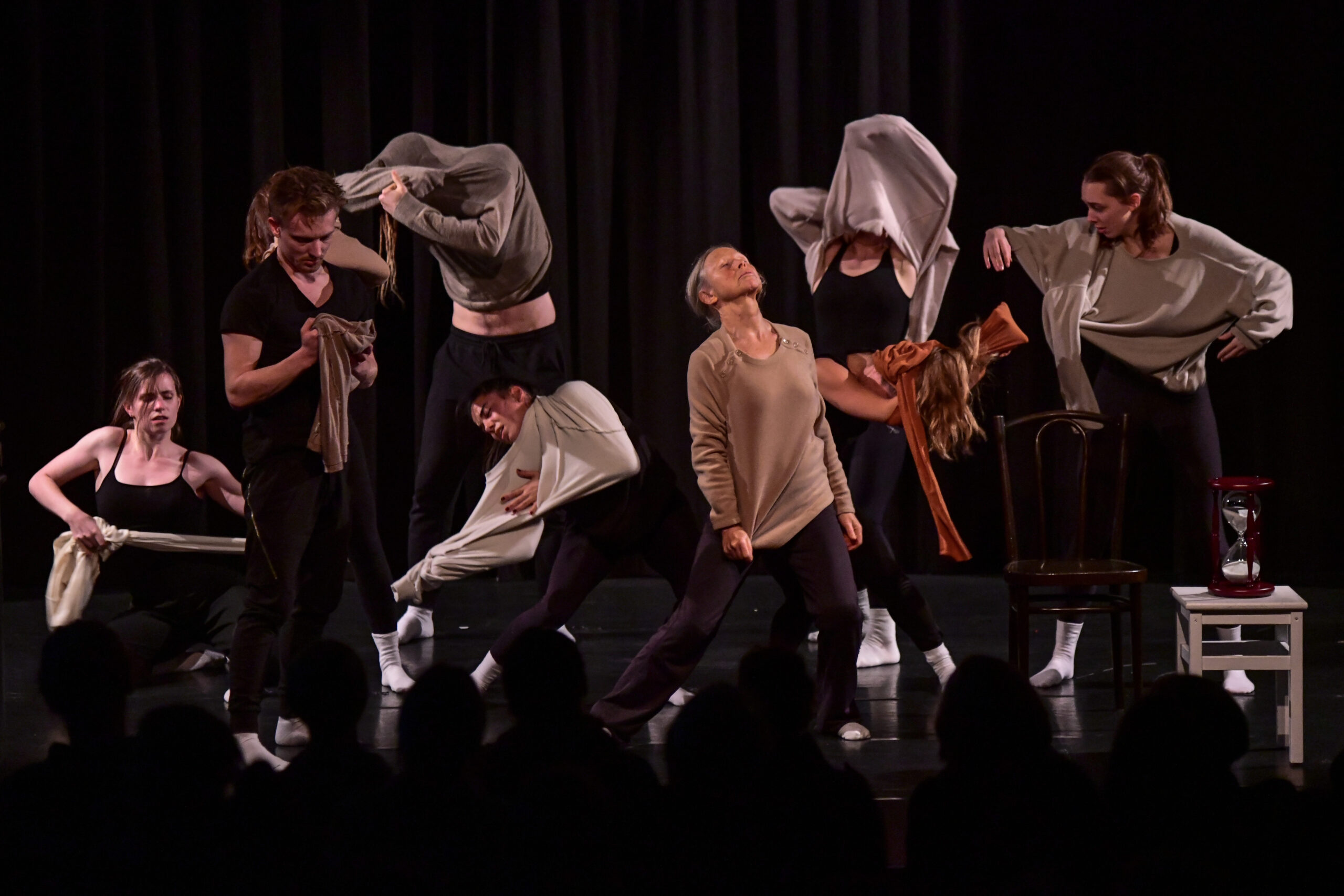 2019 11 09 Moderner Tanz. The Open Stage YELLOW SOCKS NYCDS©Peter Poeschl 19 scaled